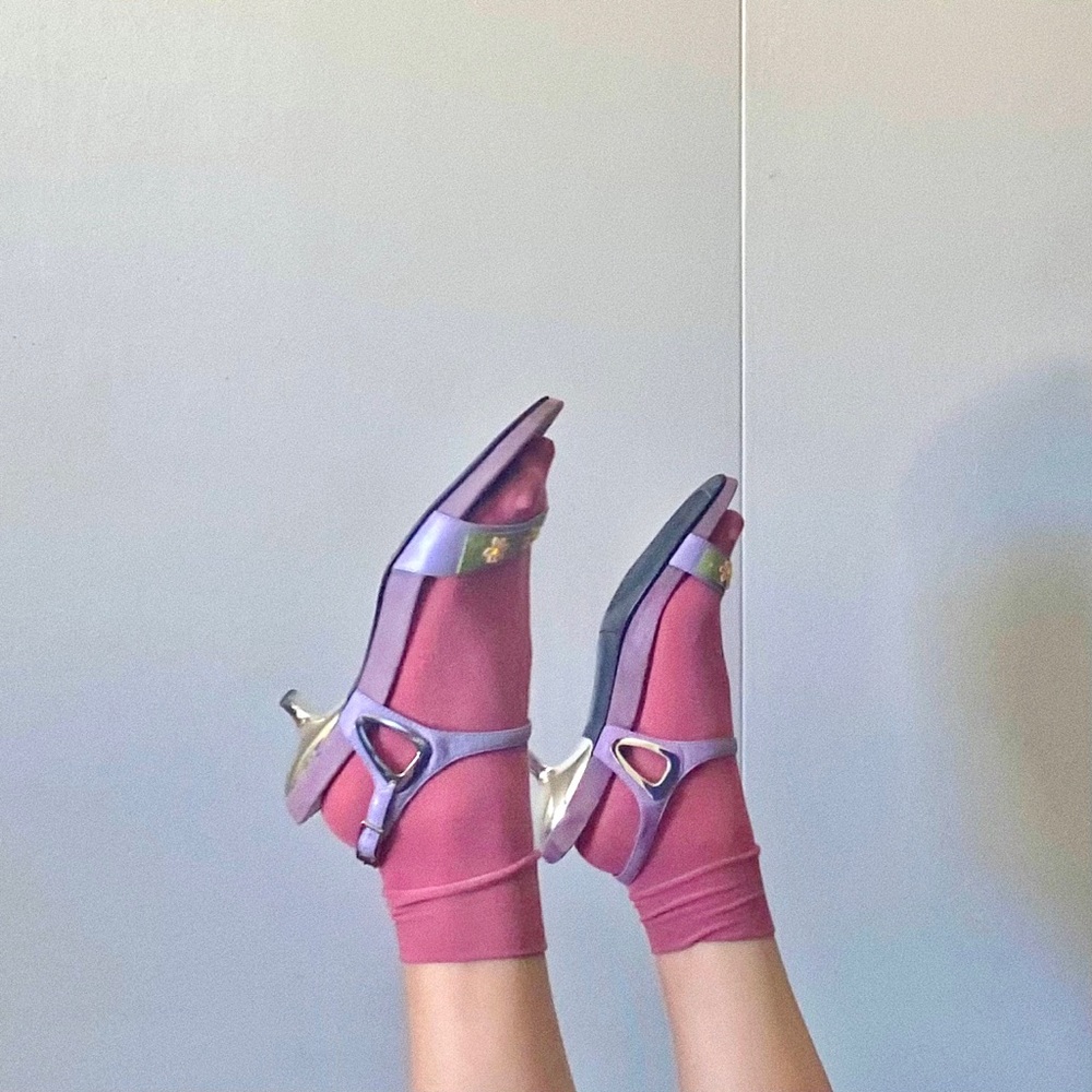 Vintage Aerosoles Custom Embroidered Lilac Heeled Sandals